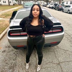 Meet your Posher, Mimi